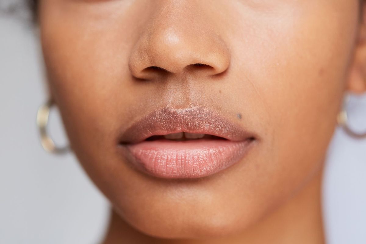Lip Flips: สิ่งที่คุณต้องรู้เกี่ยวกับการรักษาริมฝีปากอวบอิ่ม