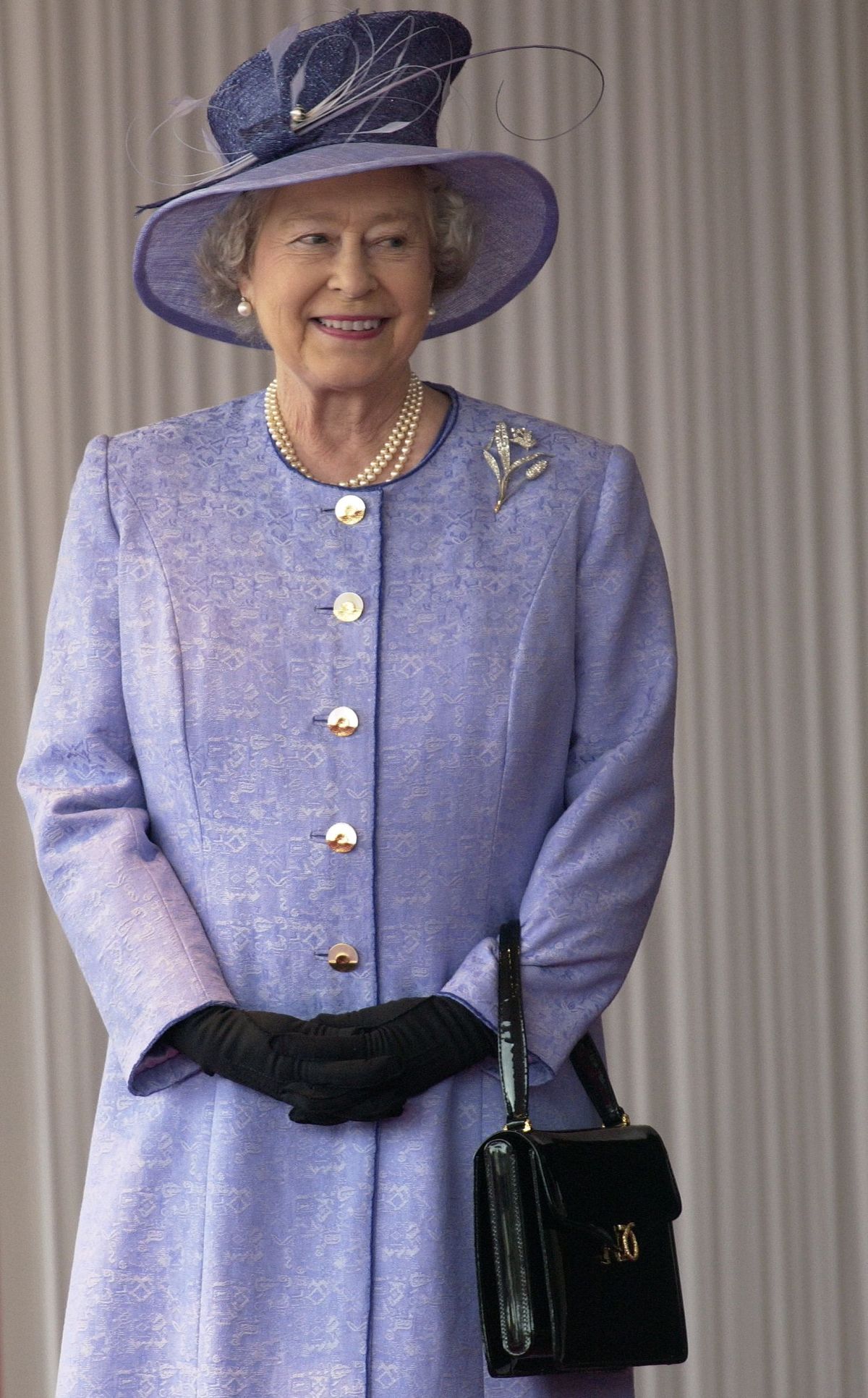 Kraljičina najljubša blagovna znamka torbic je za njen rojstni dan izdala nove sloge