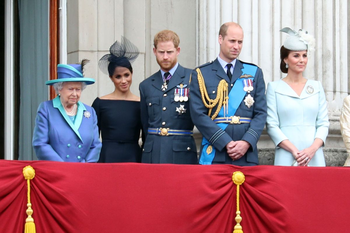 London, Inglismaa, 10. juuli kuninganna Elizabeth II, Meghan, Sussexi hertsoginna, prints Harry, Sussexi hertsog, prints William, Cambridge