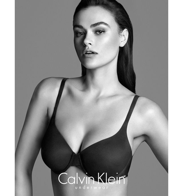 Myla Dalbesio uudesta Calvin Klein -kampanjastaan ​​ja '' Välissä '' -mallin noususta