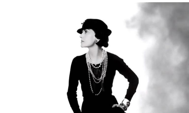 Historien fortsetter: Se denne eksklusive videoen om hvordan Coco Chanel ble 'Mademoiselle'