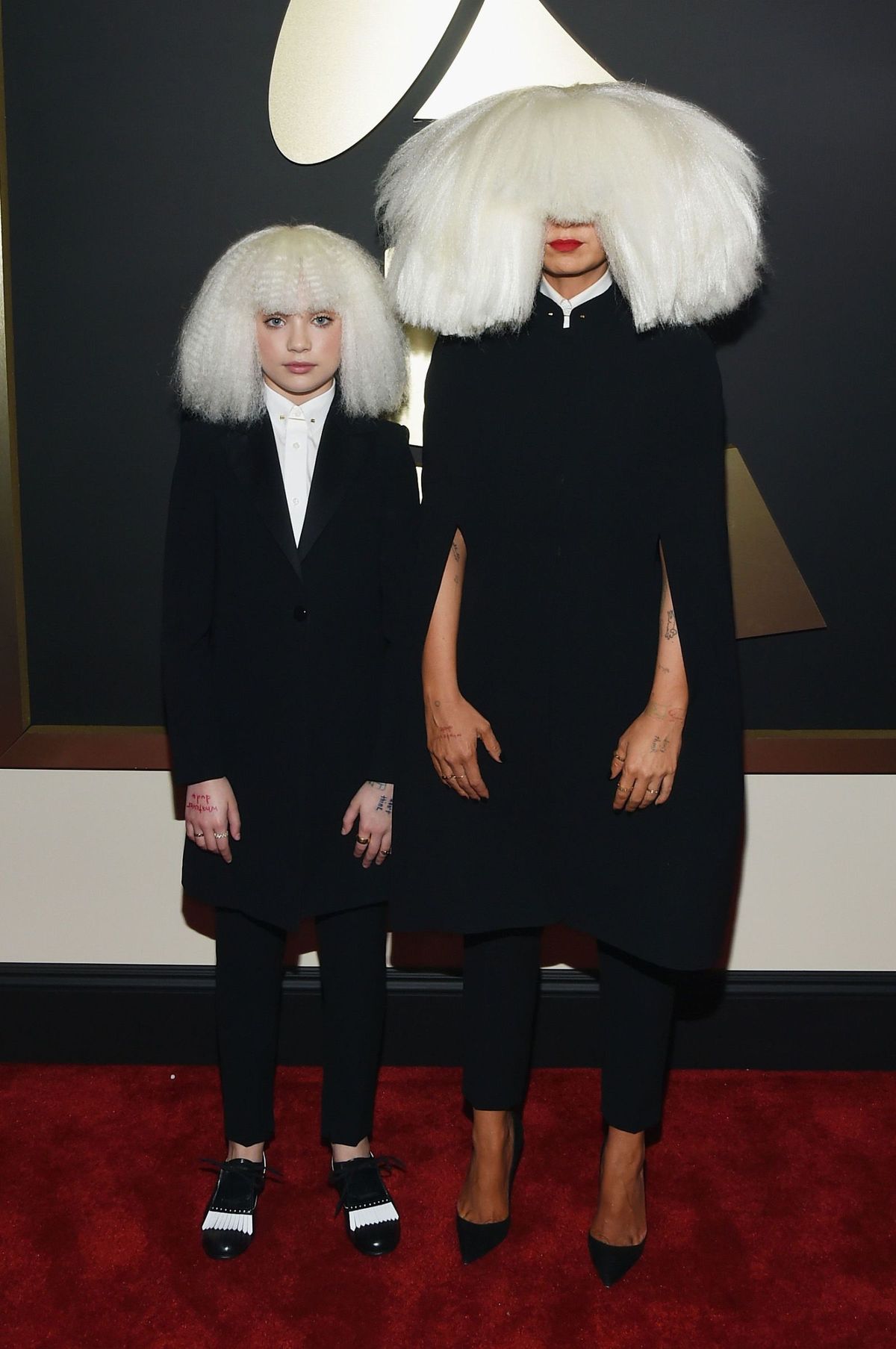 Η Sia και η Maddie Ziegler στα Grammy 2015