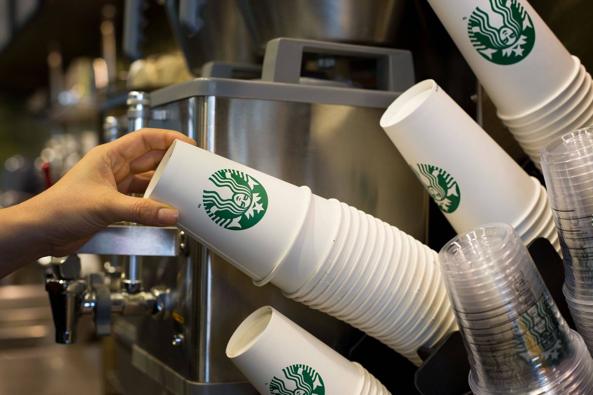 Straffen for å være vond mot Starbucks Barista