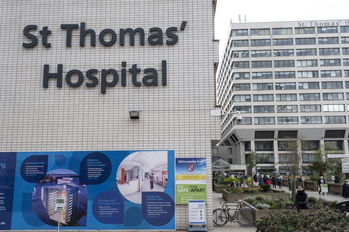 St Thomase haigla välisilme 13. aprillil 2021 Londonis, Ühendkuningriigis pildid ilusate piltide kaudu